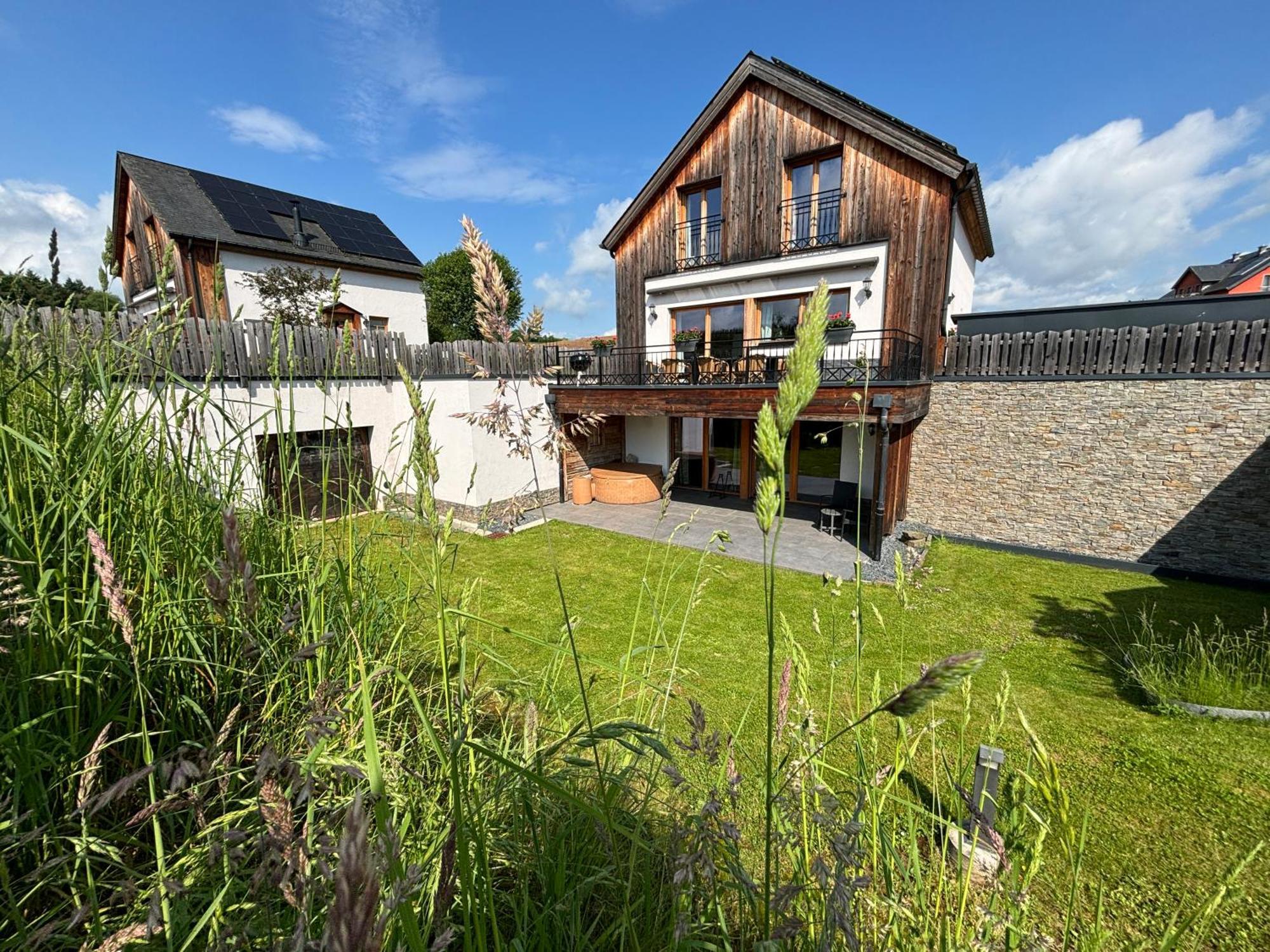 Chalets Petry Spa & Relax Bettel Eksteriør bilde